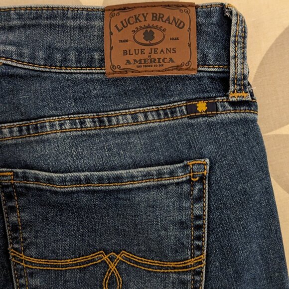 LUCKY BRAND Lolita Boot Jeans - Picture 4 of 5